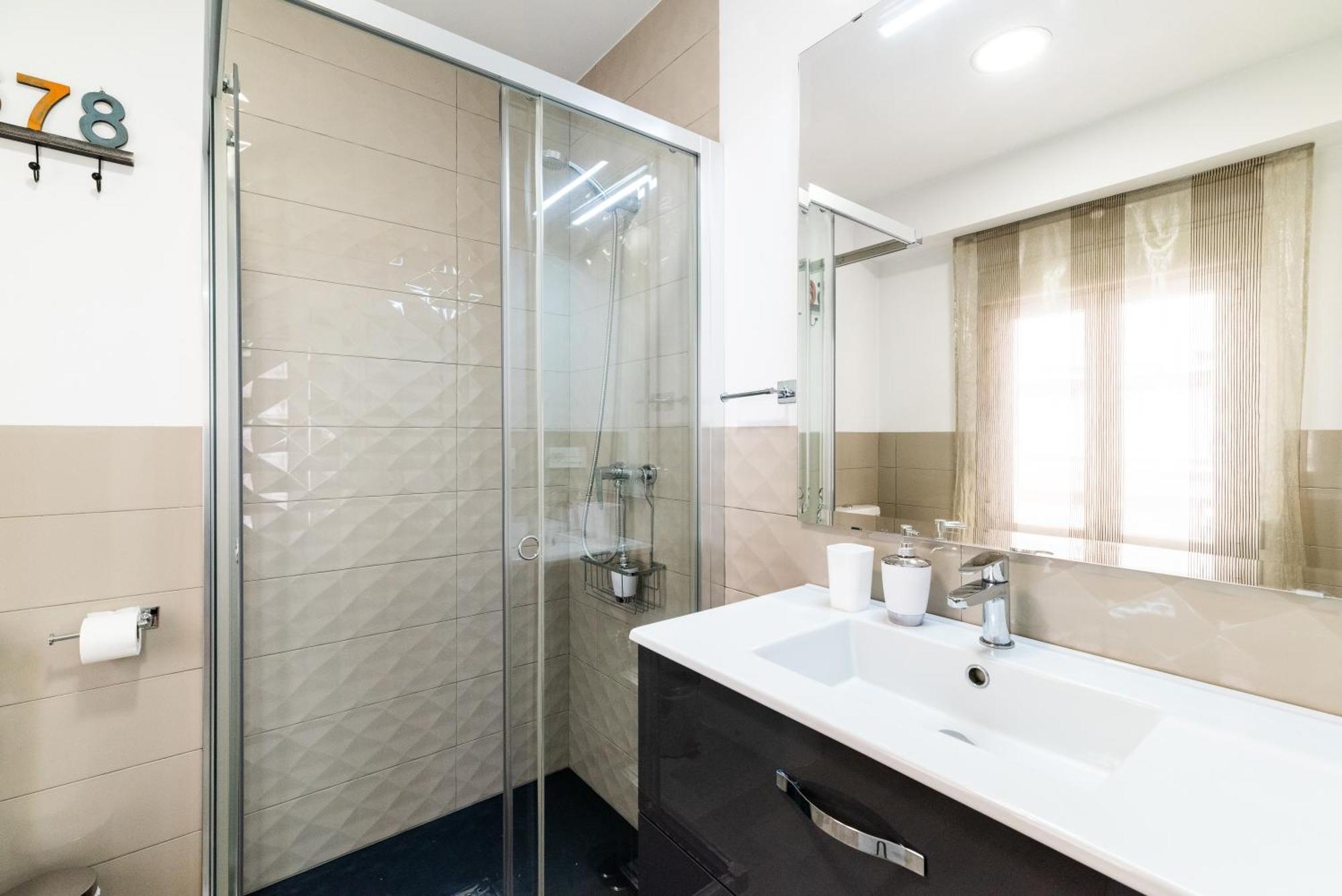 Oasis Centro De Granada Apartment Bagian luar foto